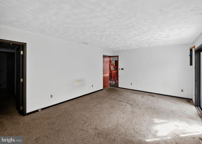 6320 Windpatterns Trail Fairfax Station, VA 22039 - Photo 11 of 21 a view of an empty room