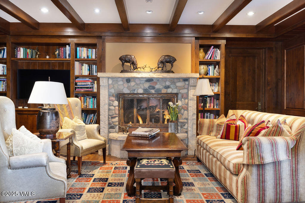 1 Willow Bridge Road, Unit 26 Vail, CO 81657 - Photo 19 of 26 2504_one_willow_bridge_26_interior_lobby