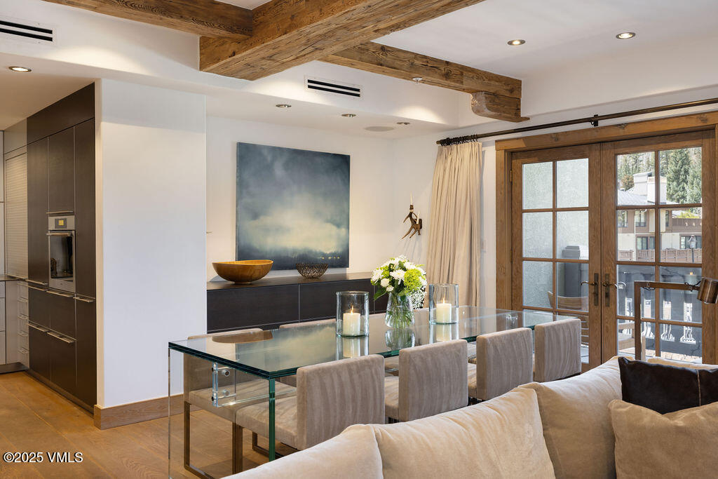 1 Willow Bridge Road, Unit 26 Vail, CO 81657 - Photo 3 of 26 2504_one_willow_bridge_26_interior_dinin