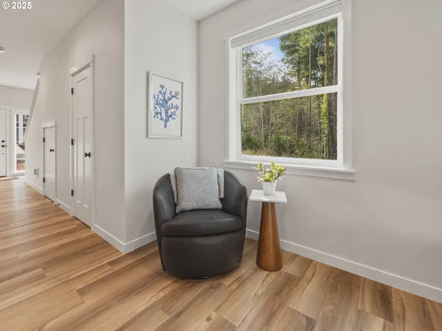 $409,000 | 1455 Southeast Marine Avenue, Lincoln City, OR 97367