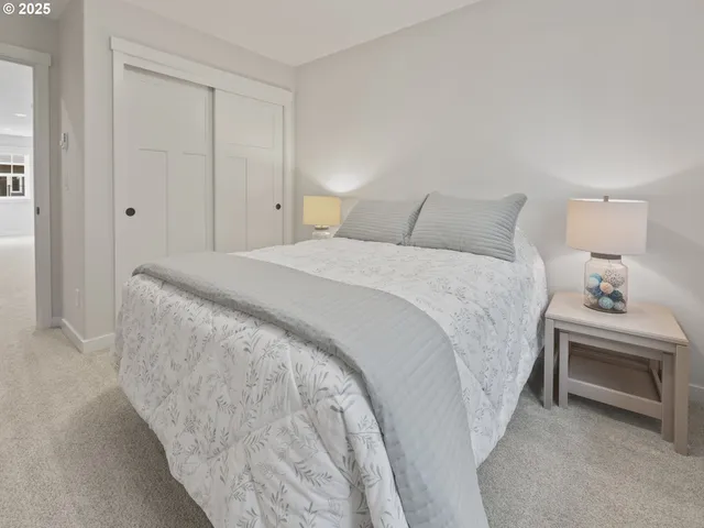 $409,000 | 1455 Southeast Marine Avenue, Lincoln City, OR 97367