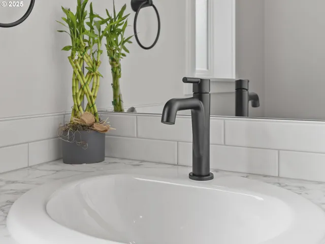 $409,000 | 1455 Southeast Marine Avenue, Lincoln City, OR 97367