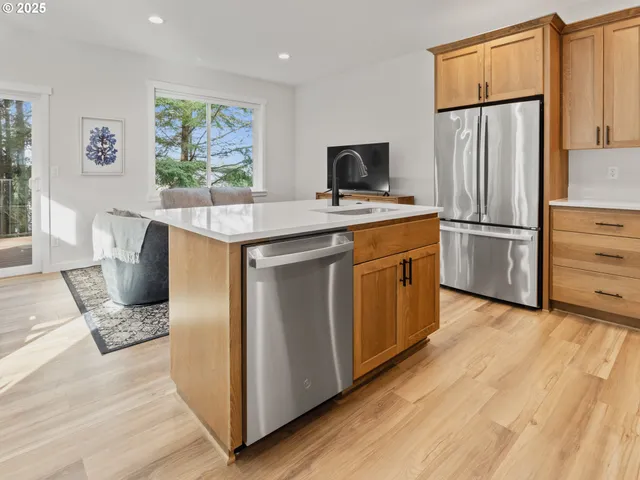 $409,000 | 1455 Southeast Marine Avenue, Lincoln City, OR 97367