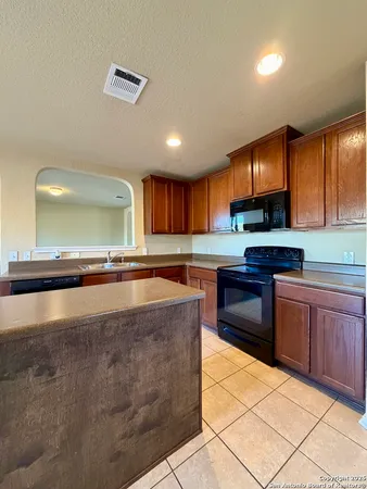 $1,650 | 7027 Fisherman Sky, San Antonio, TX 78244