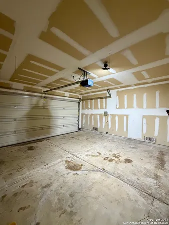 $1,650 | 7027 Fisherman Sky, San Antonio, TX 78244