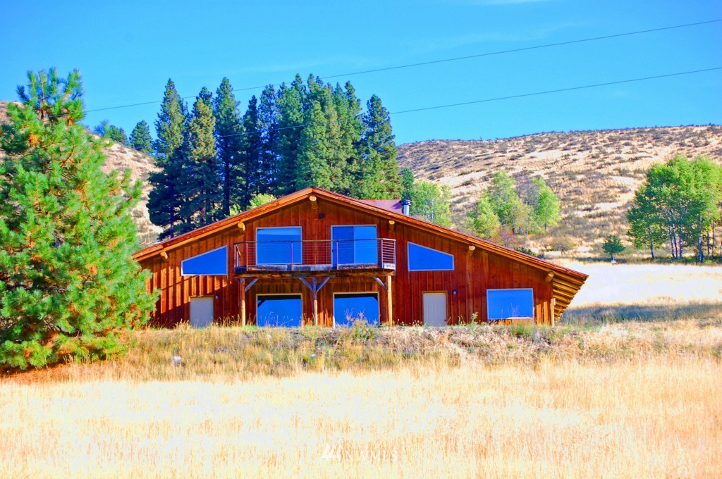 154 Cub Creek Road Winthrop, WA 98862 - Photo 1 of 25 Gallery Image 1