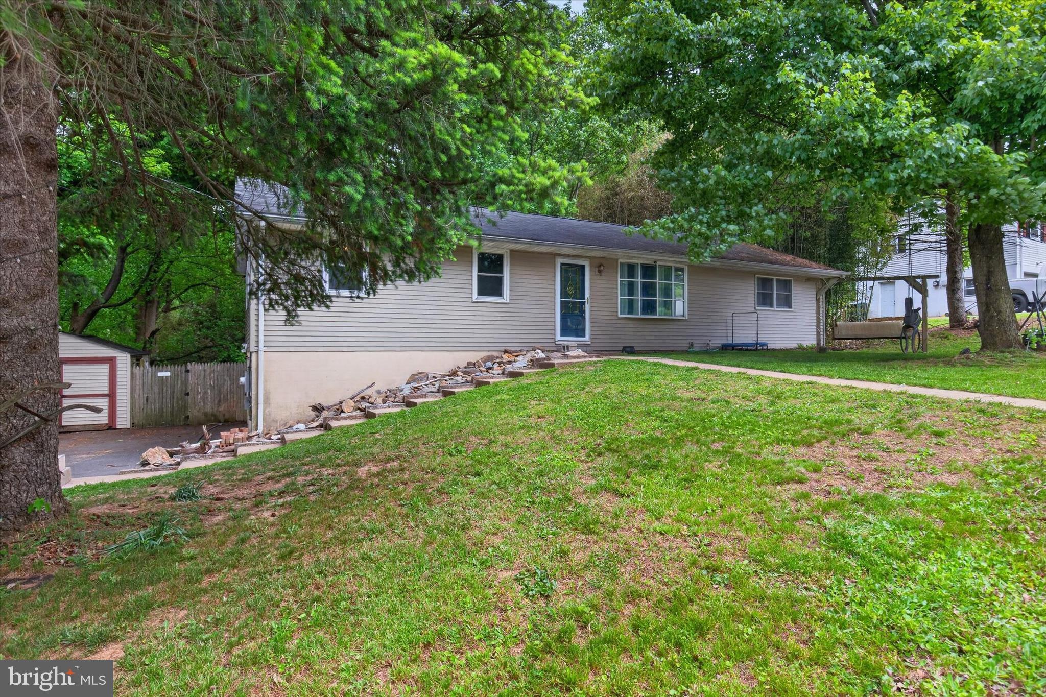 207 Forge Hill Road Wrightsville, PA 17368 - Photo 2 of 24