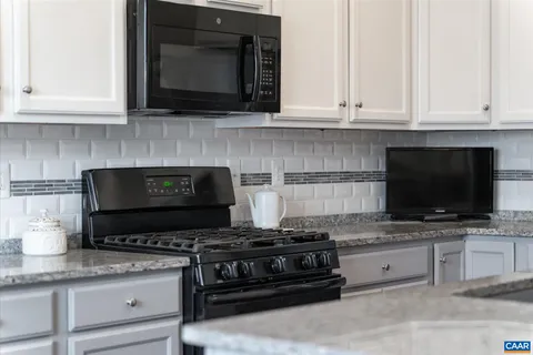 $550,000 | 171 Cottage Court, Zion Crossroads, VA 22942