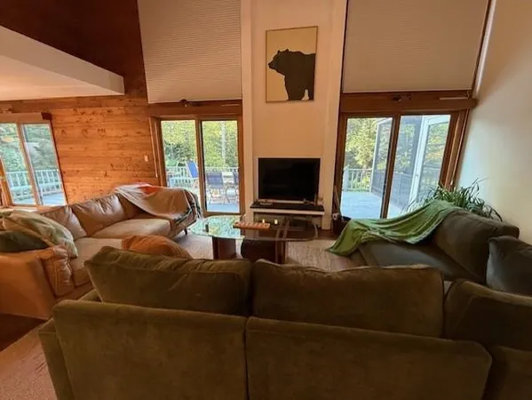 $3,600 | 38 Pine Grove Road, Sunapee, NH 03782