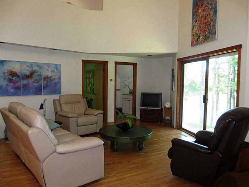 29 Beech Ridge Road York, ME 03909 - Photo 9 of 29 Living Room.