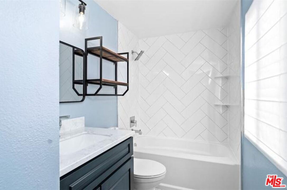 4555 Alla Road, Unit C Los Angeles, CA 90292 - Photo 17 of 25