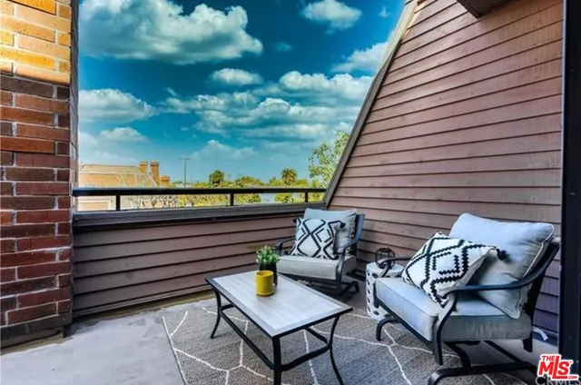 $5,950 | 4555 Alla Road, Unit C, Los Angeles, CA 90292