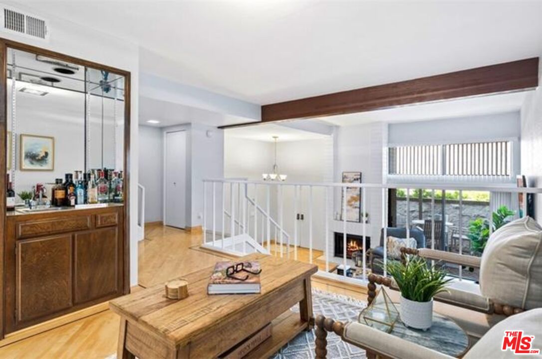 4555 Alla Road, Unit C Los Angeles, CA 90292 - Photo 3 of 25