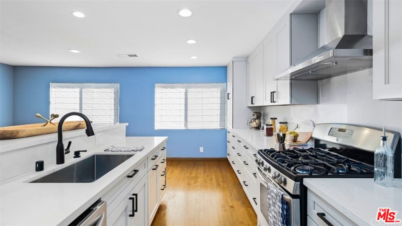 4555 Alla Road, Unit C Los Angeles, CA 90292 - Photo 6 of 25