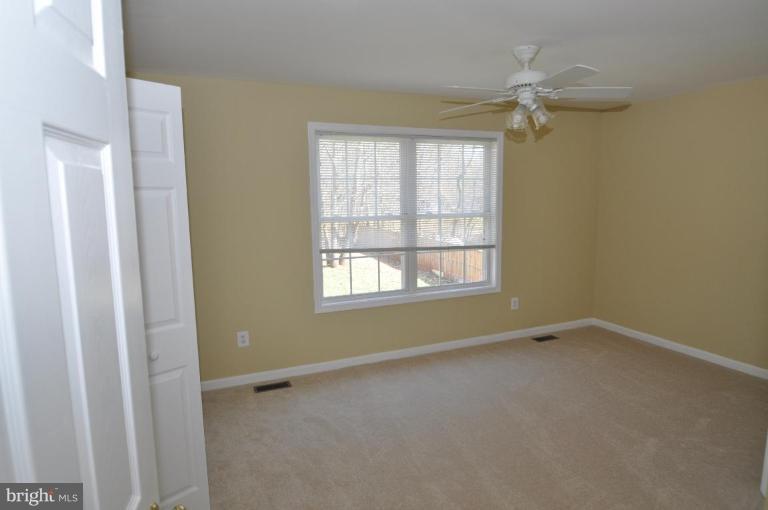 7401 Bull Run Road Manassas, VA 20111 - Photo 17 of 22 a view of an empty room with a window