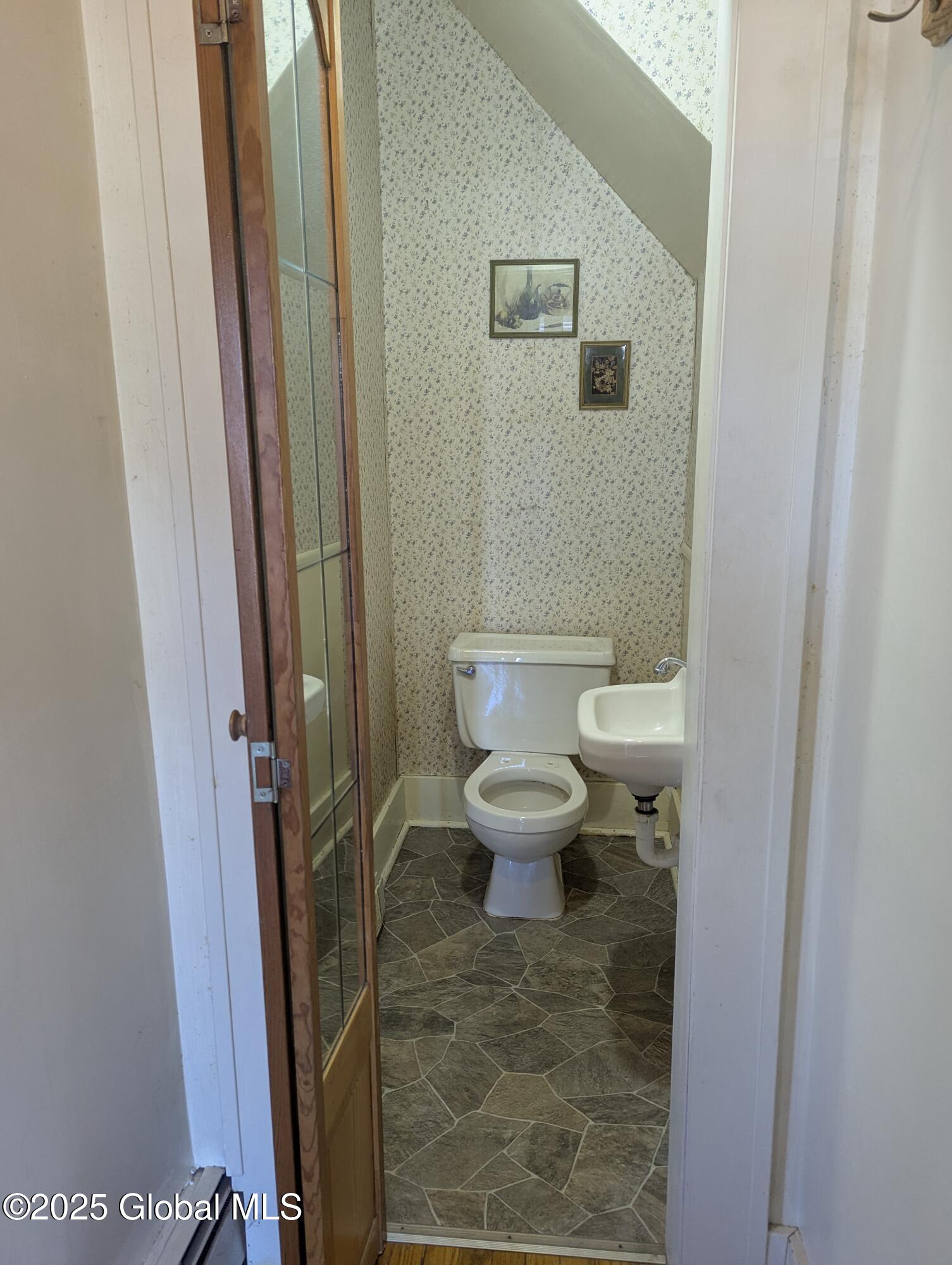 2 Woolard Avenue Colonie, NY 12205 - Photo 13 of 30 PXL_20250327_133652828