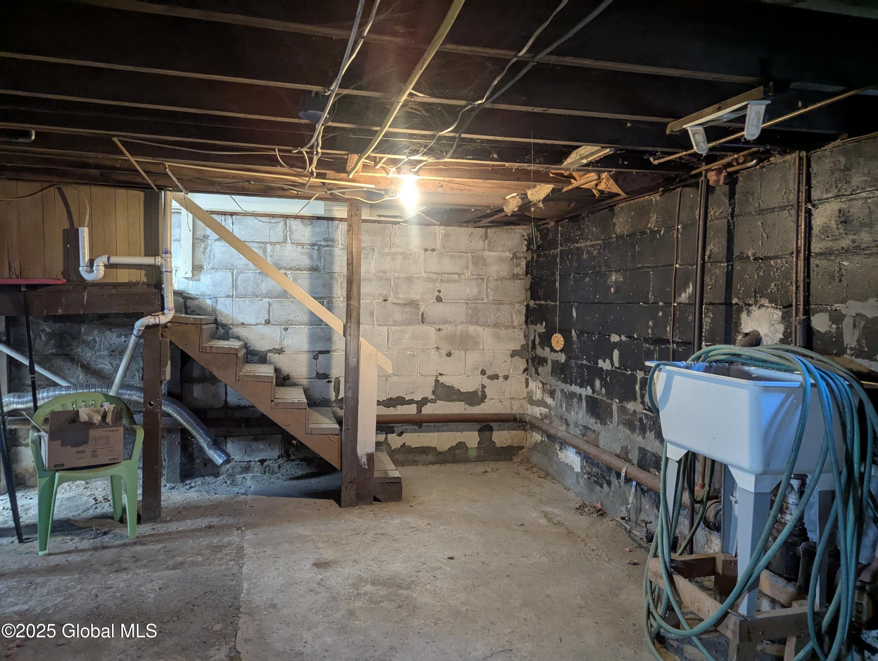 2 Woolard Avenue Colonie, NY 12205 - Photo 29 of 30 PXL_20250327_134515924