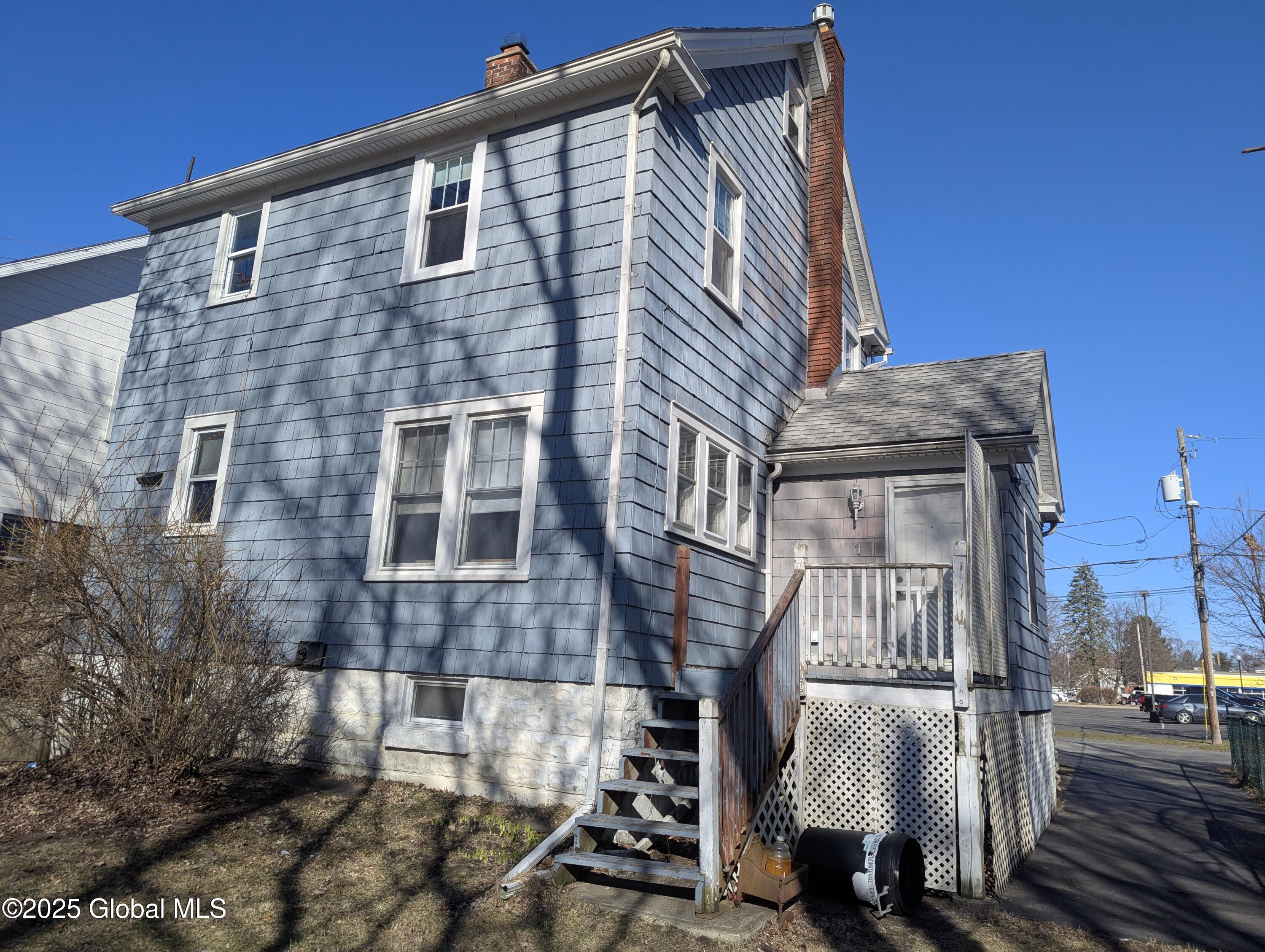 2 Woolard Avenue Colonie, NY 12205 - Photo 5 of 30 PXL_20250327_133302828