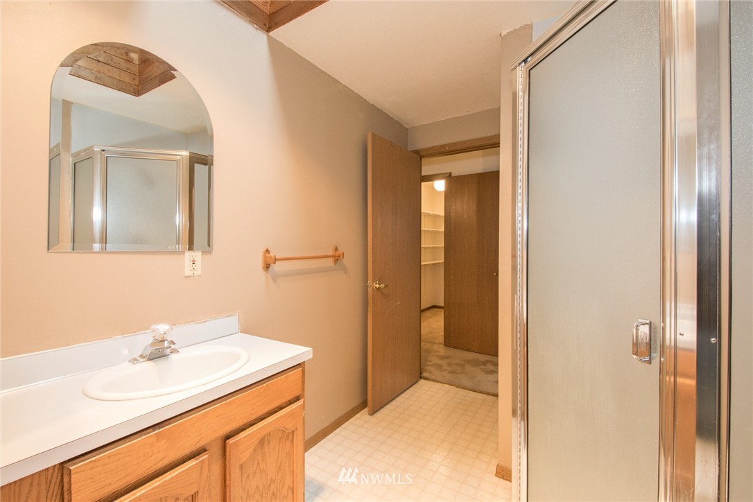2911 Crystal Springs Road West University Place, WA 98466 - Photo 19 of 25 Gallery Image 19
