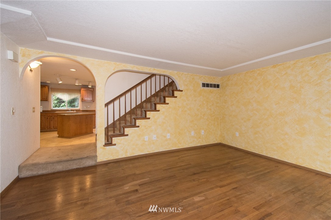 2911 Crystal Springs Road West University Place, WA 98466 - Photo 7 of 25 Gallery Image 7