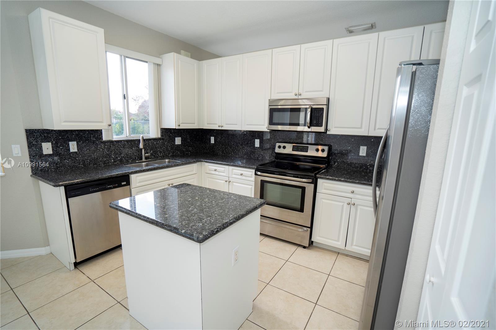 1885 Southeast 20th Road Homestead, FL 33035 - Photo 5 of 16