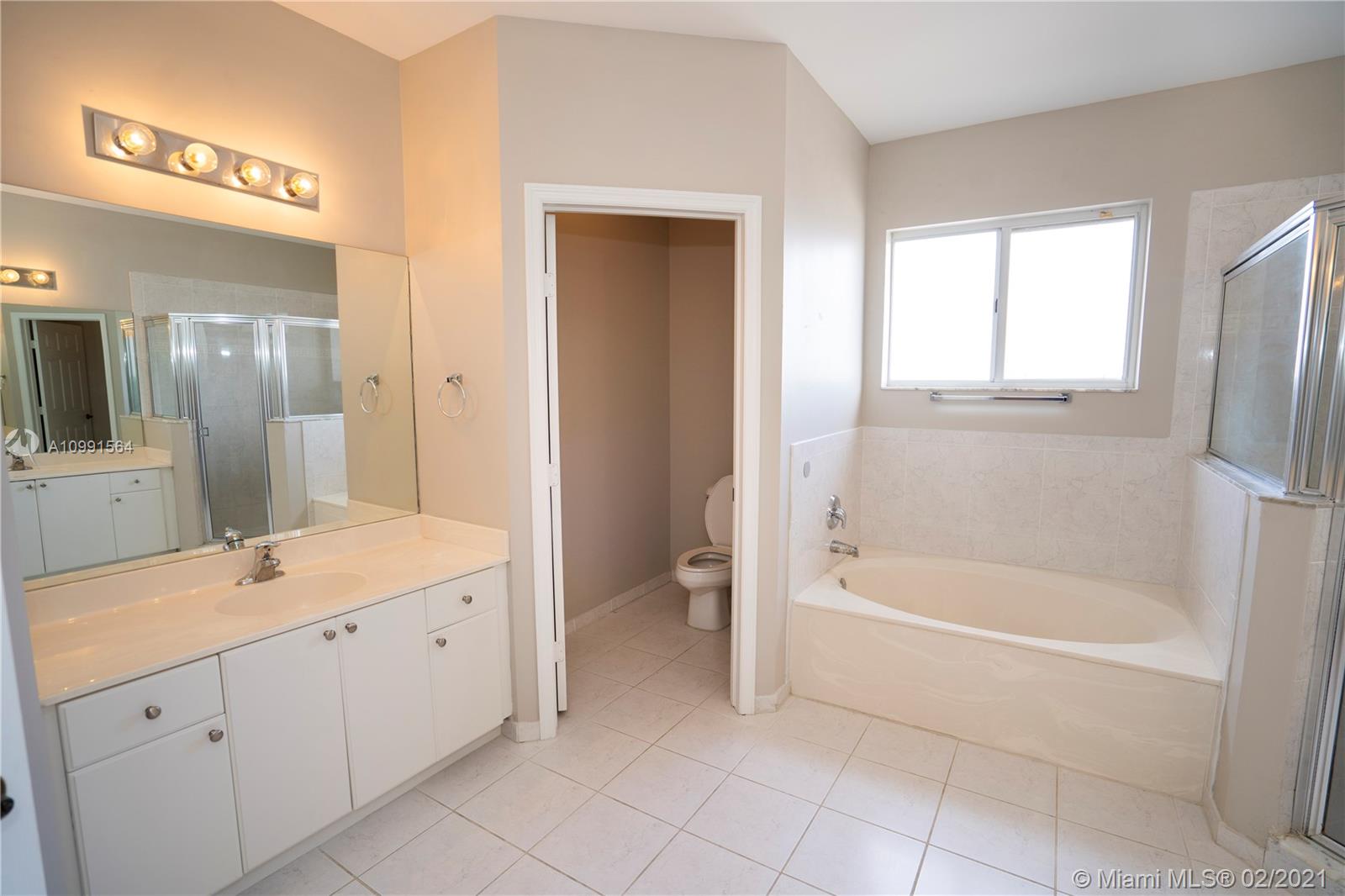 1885 Southeast 20th Road Homestead, FL 33035 - Photo 9 of 16