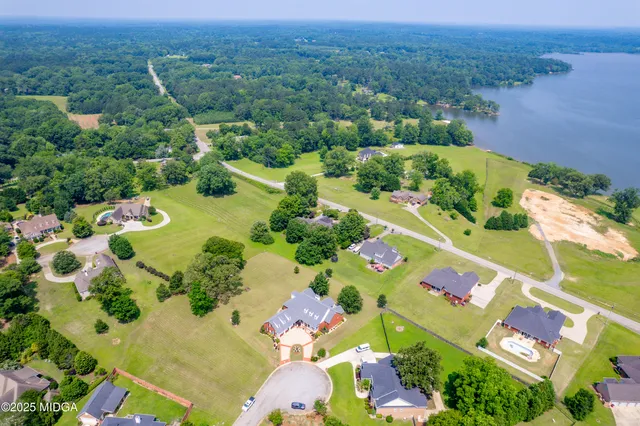 $680,000 | 207 Josiah Court, Macon, GA 31220