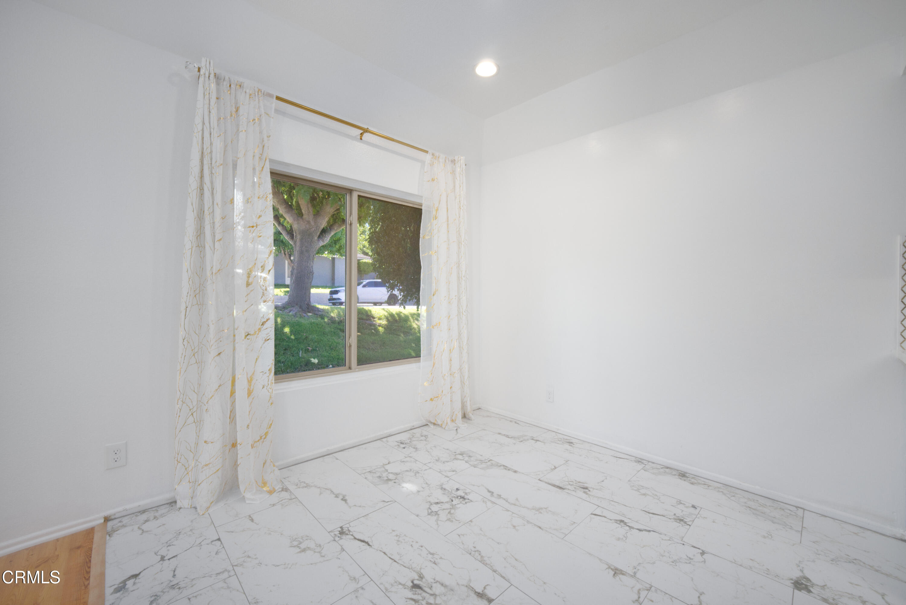 1781 Aleppo Court Thousand Oaks, CA 91362 - Photo 4 of 18 Dining-3