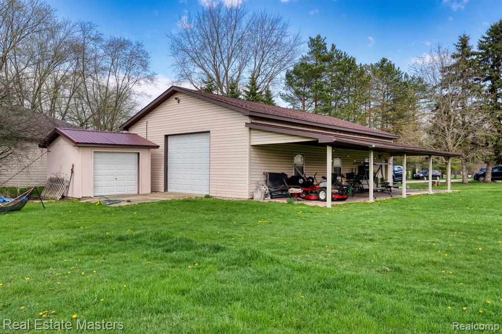 8187 Elms Road Flushing, MI 48433 - Photo 28 of 34