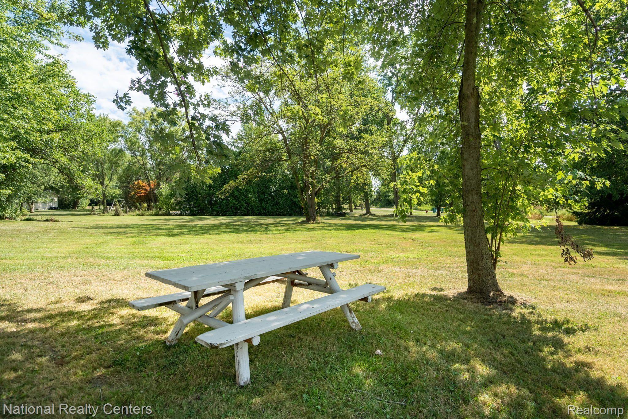 27365 Bell Road New Boston, MI 48164 - Photo 35 of 52 Gallery Image 35