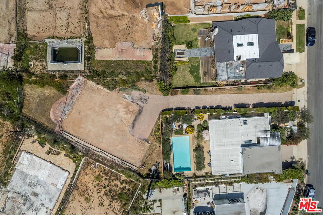 3813 Surfwood Road Malibu, CA 90265 - Photo 8 of 12