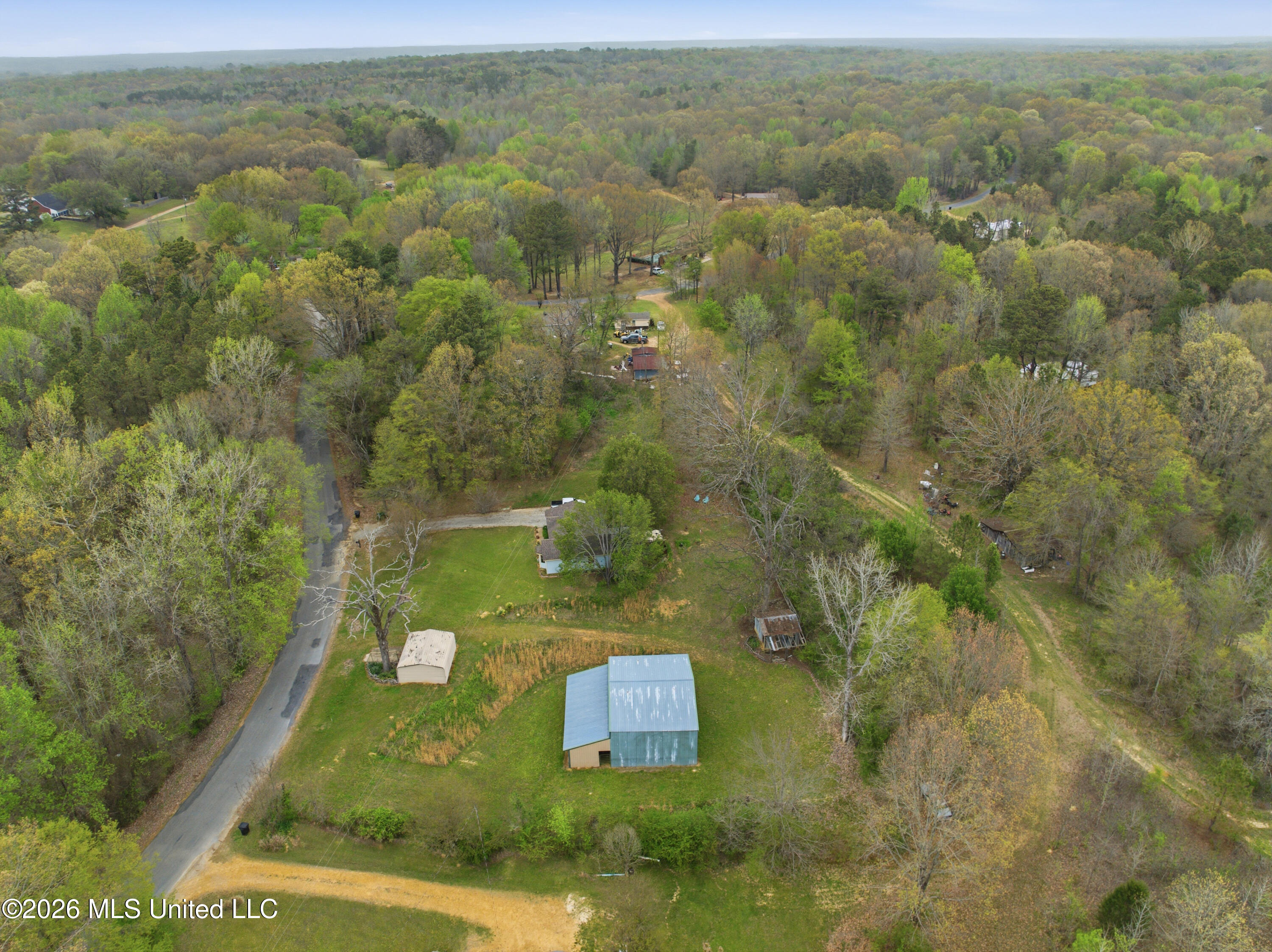 436 Flag Lake Road Sarah, MS 38665 - Photo 35 of 38 DJI_0513