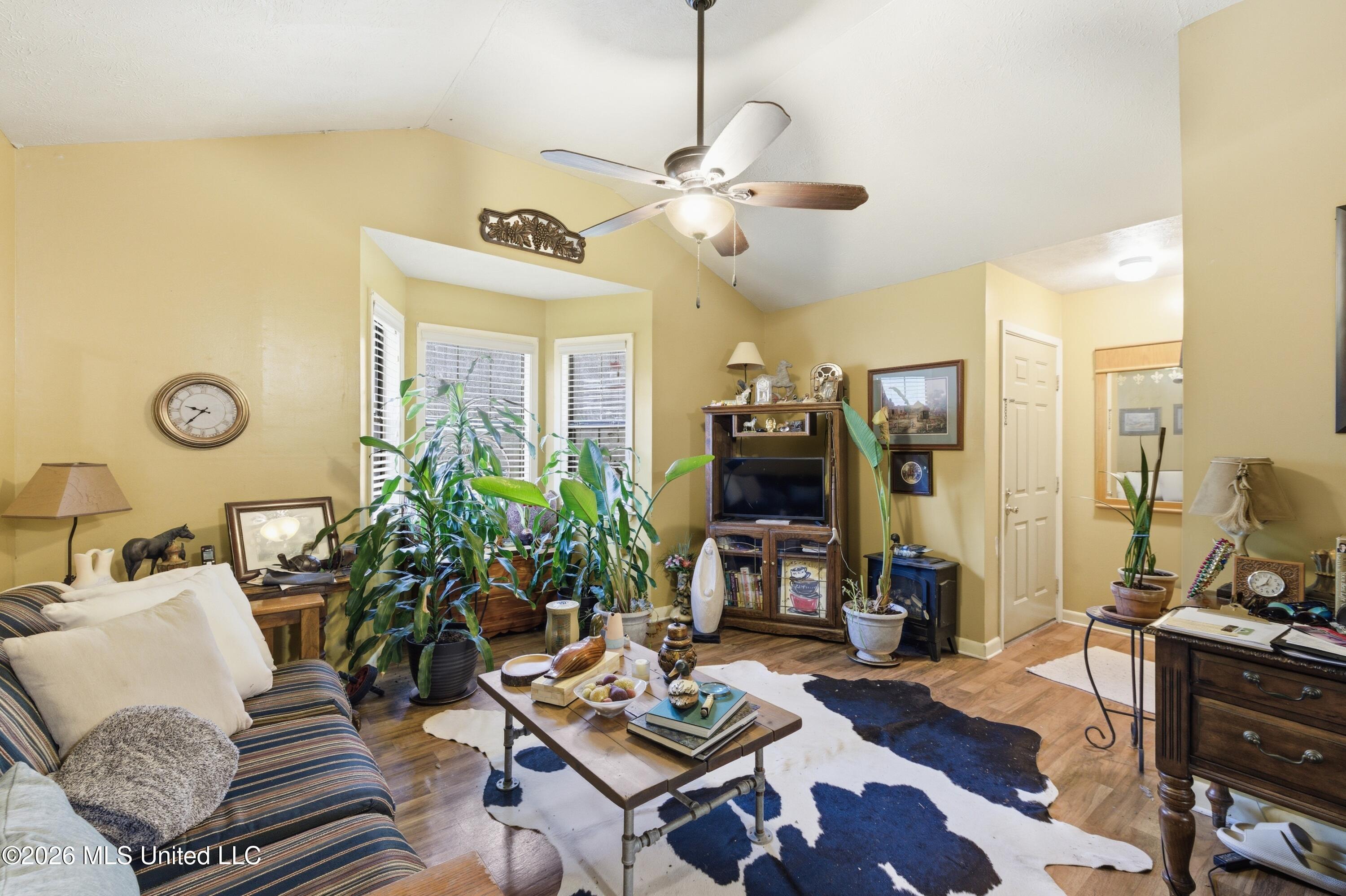 436 Flag Lake Road Sarah, MS 38665 - Photo 4 of 38 934A1804