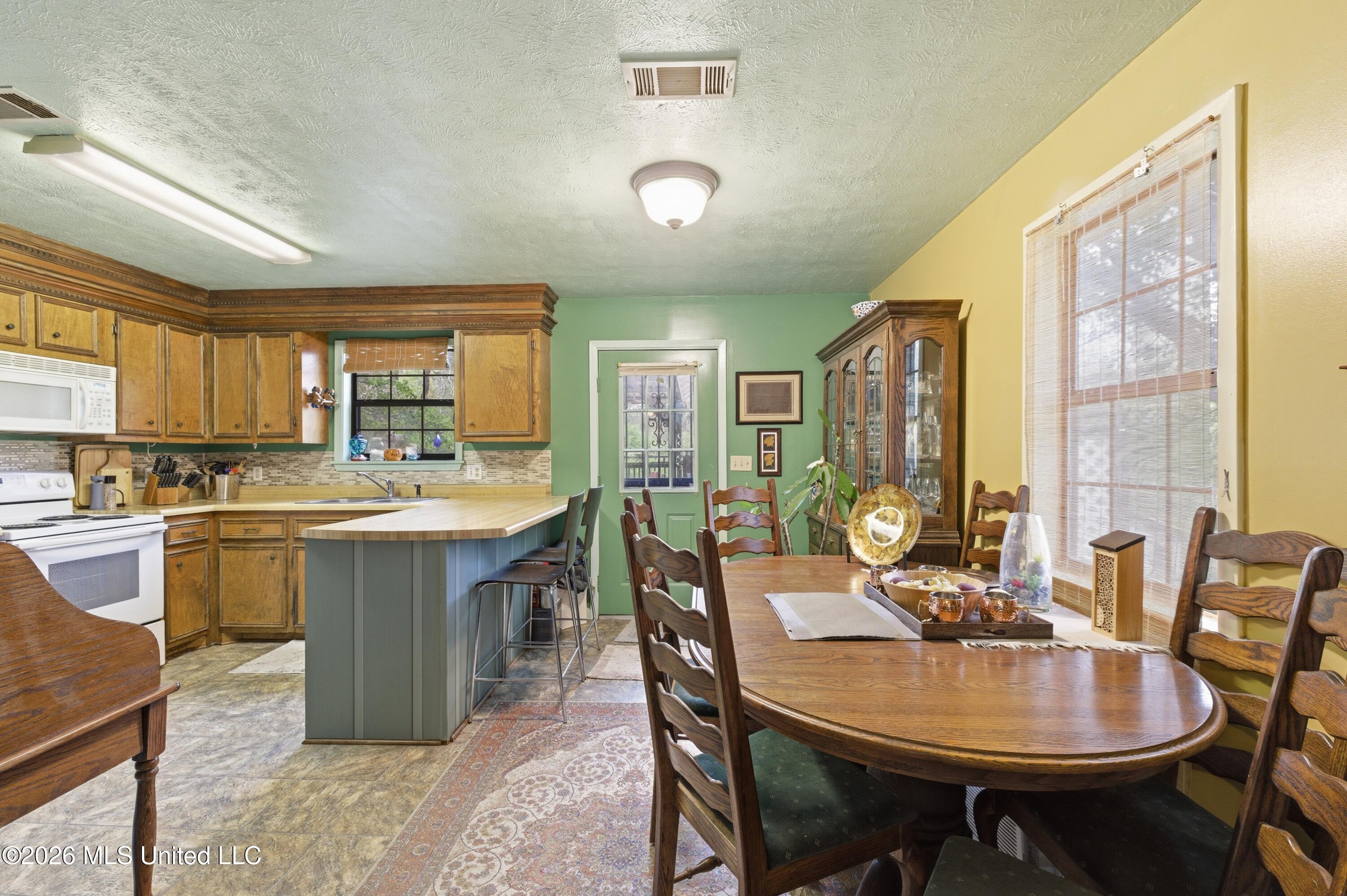 436 Flag Lake Road Sarah, MS 38665 - Photo 6 of 38 934A1829