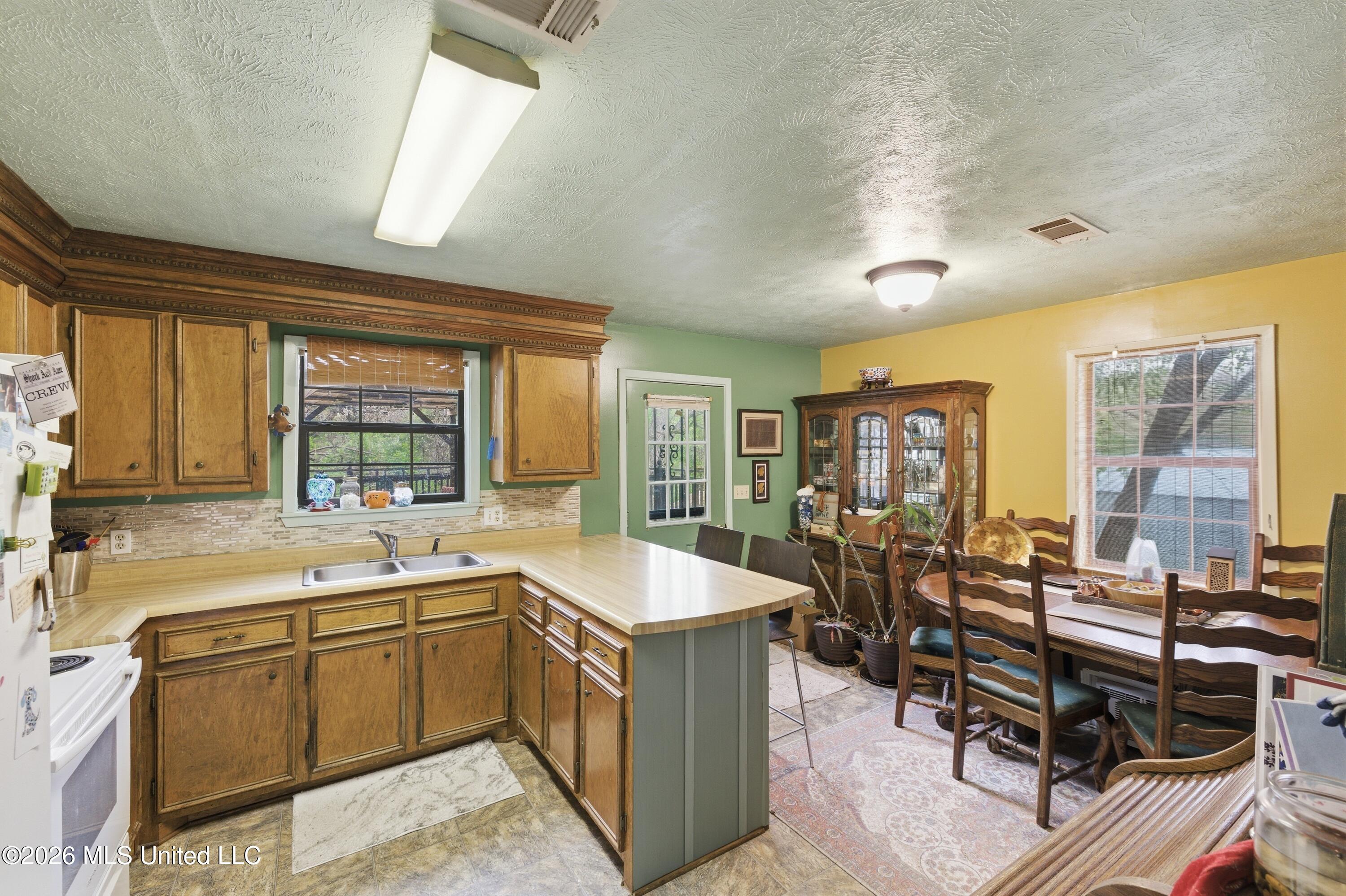 436 Flag Lake Road Sarah, MS 38665 - Photo 10 of 38 934A1854