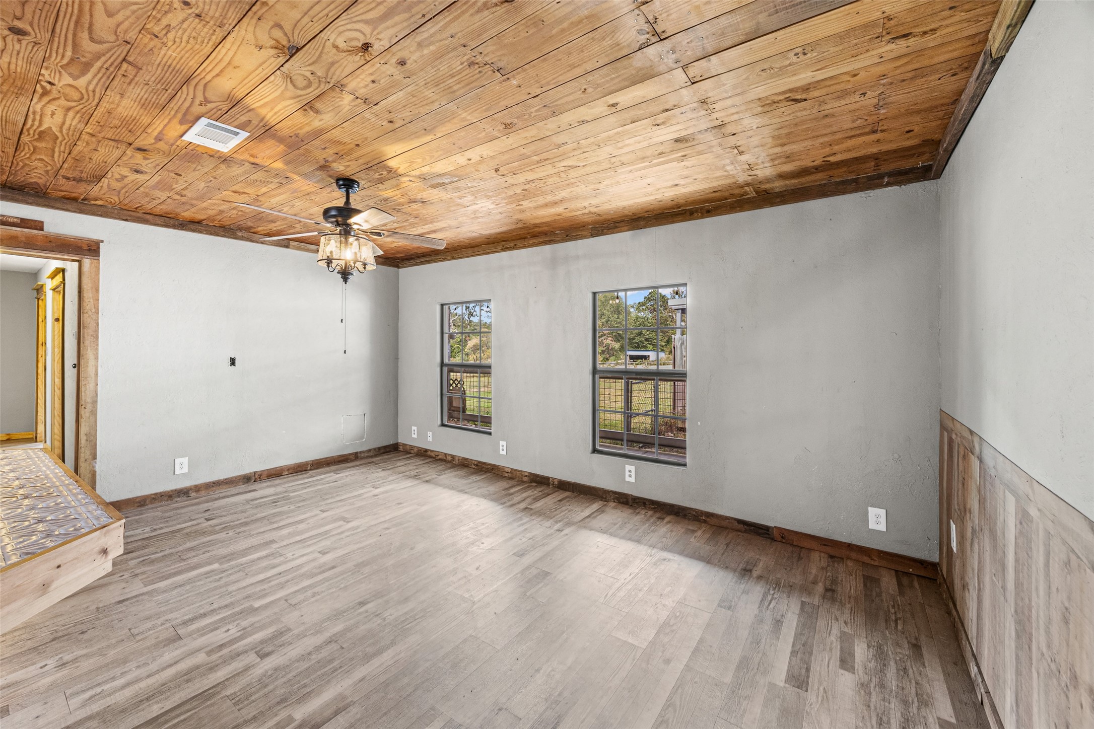 577 County Road 138 Jasper, TX 75951 - Photo 21 of 45 a view of an empty room with a window