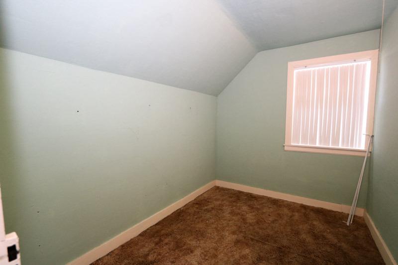 914 E Street Reedley, CA 93654 - Photo 22 of 35