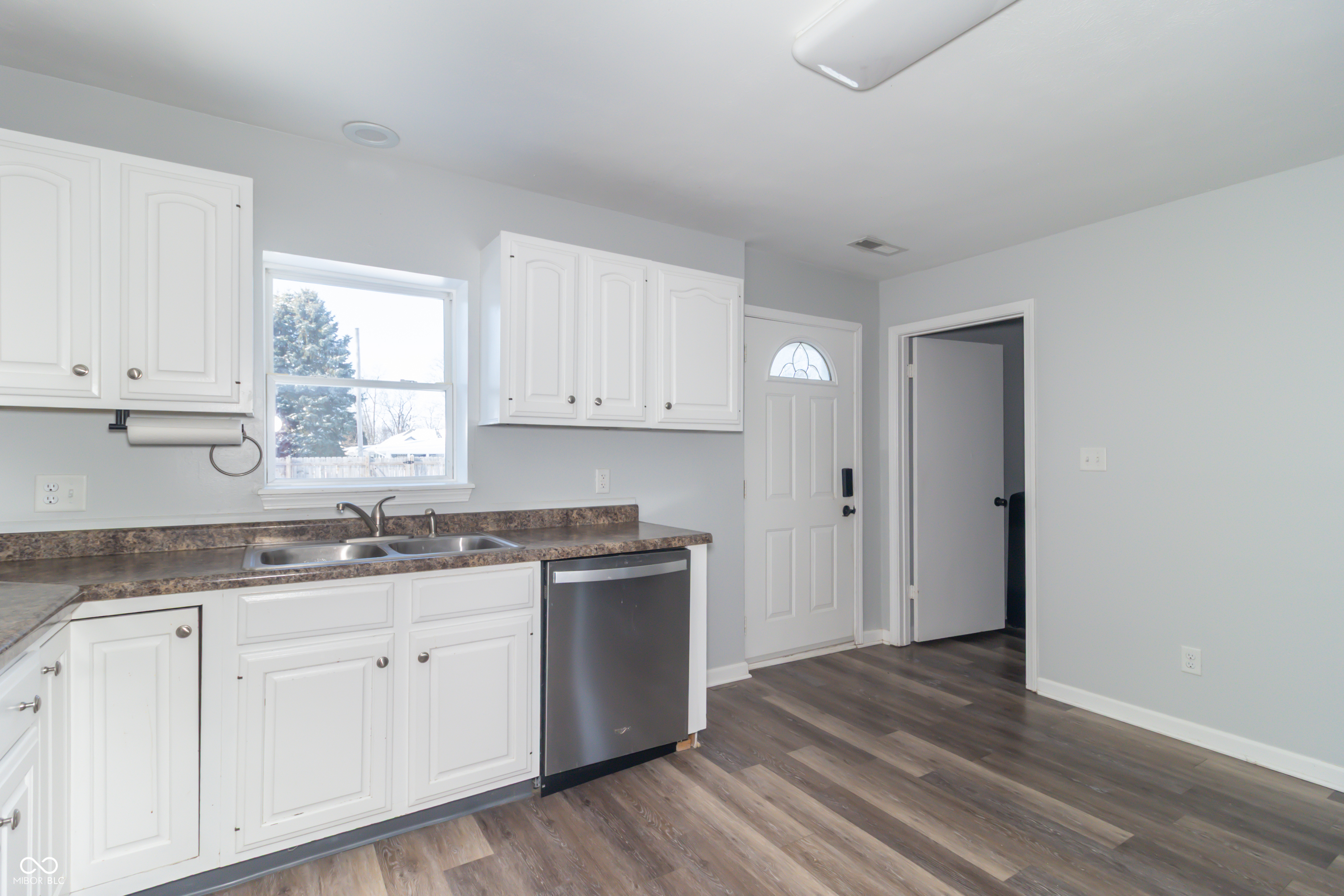 605 Main Street Shirley, IN 47384 - Photo 6 of 32