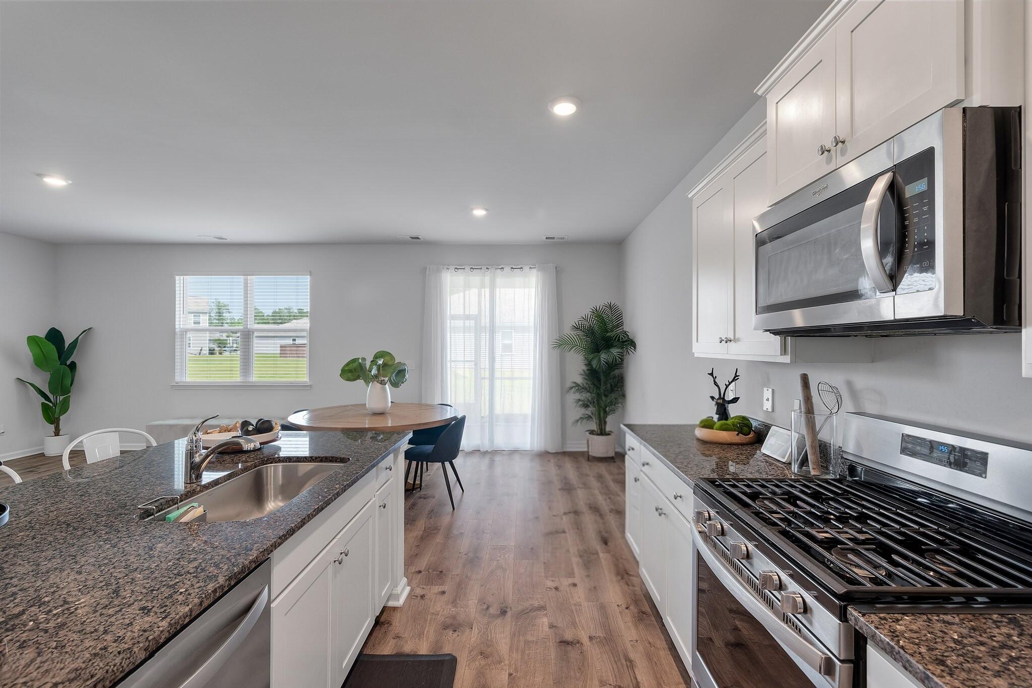 411 Bering Lane Summerville, SC 29486 - Photo 11 of 36 11 Kitchen