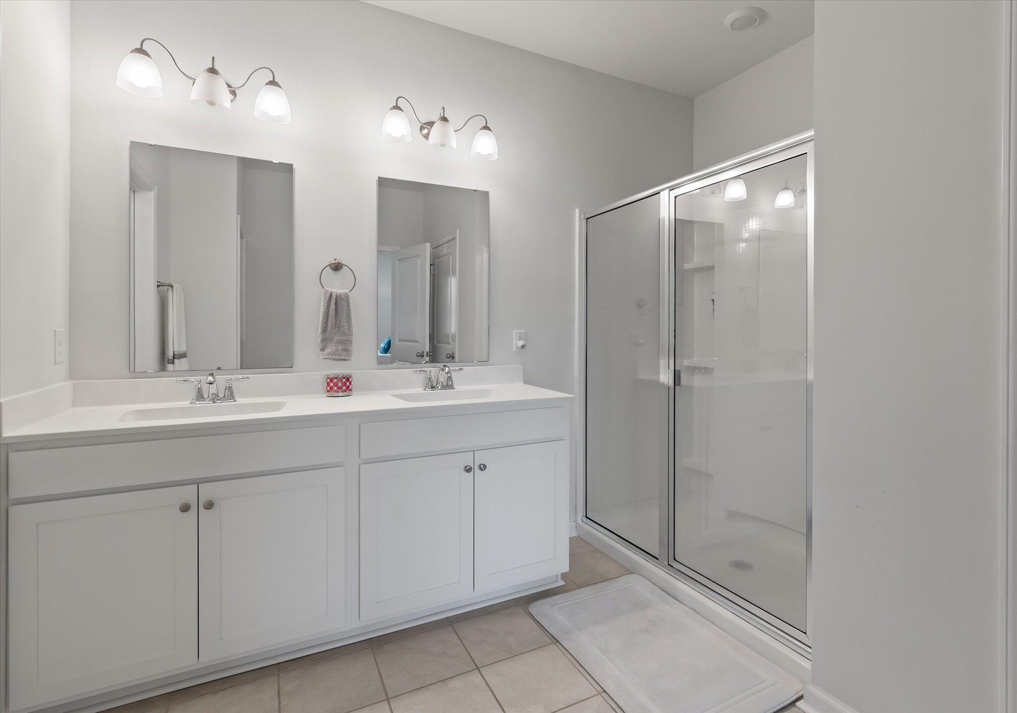 411 Bering Lane Summerville, SC 29486 - Photo 19 of 36 19 Ensuite