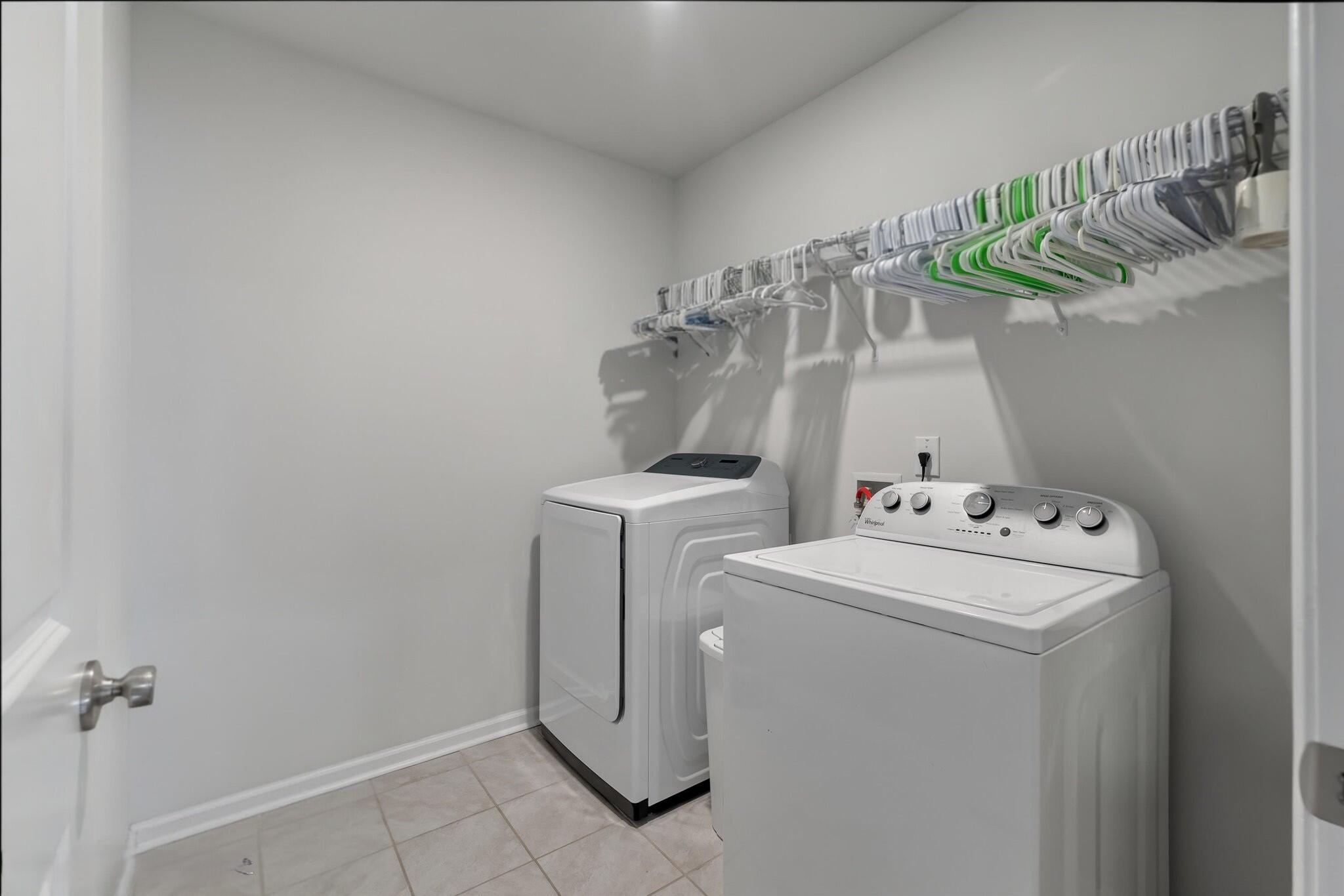 411 Bering Lane Summerville, SC 29486 - Photo 22 of 36 22 Laundry Rm