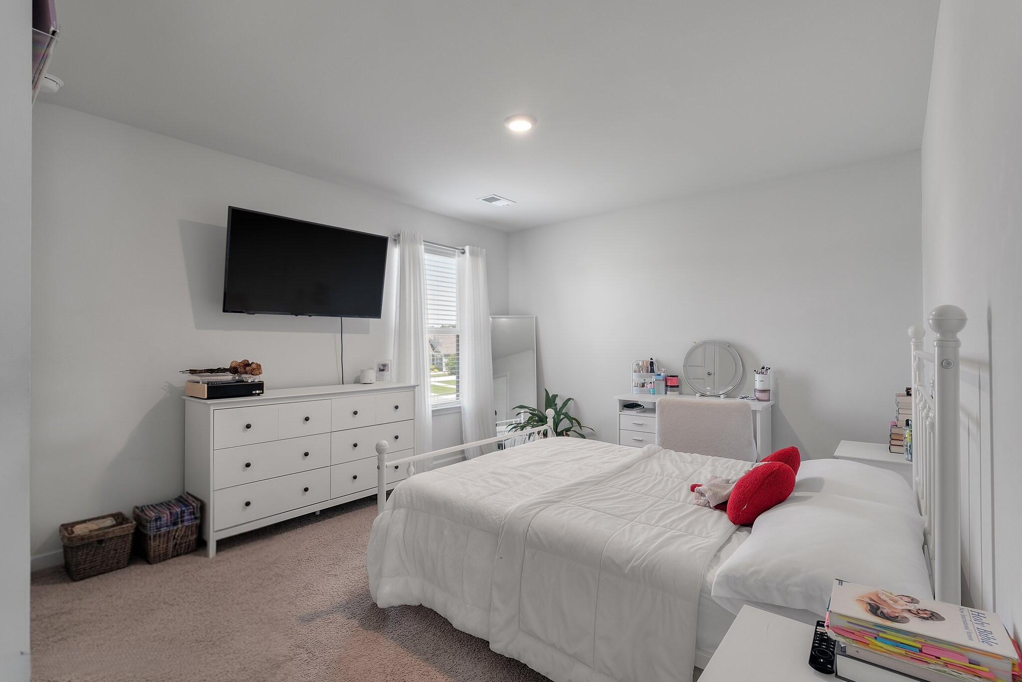 411 Bering Lane Summerville, SC 29486 - Photo 26 of 36 26 Bedroom 2