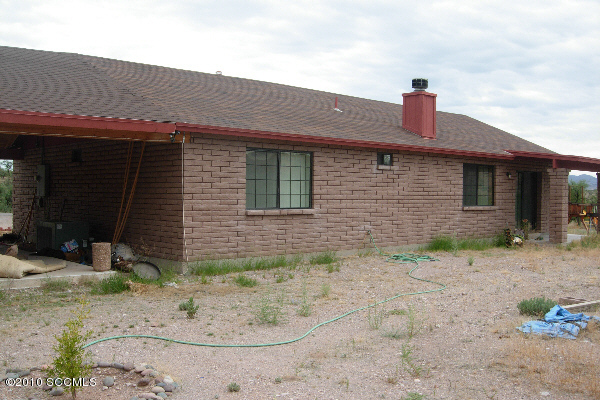 981 Circulo Golondrina Rio Rico, AZ 85648 - Photo 2 of 4