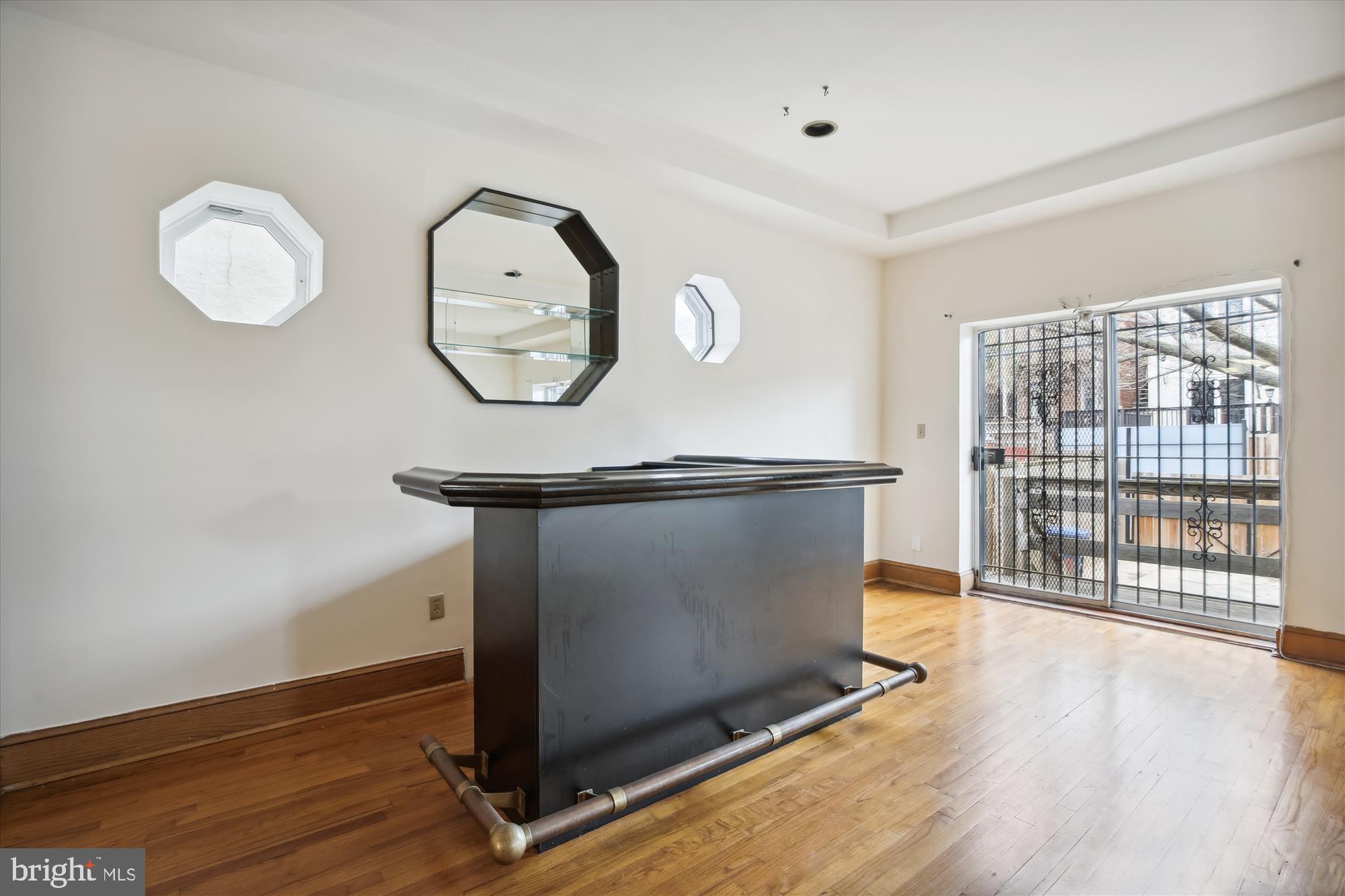 16 Q Street Northeast Washington, DC 20002 - Photo 2 of 31