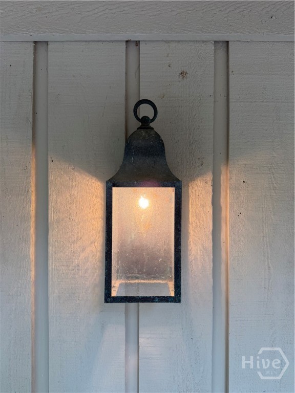 18 Monastery Road Savannah, GA 31411 - Photo 49 of 50 Back patio lights
