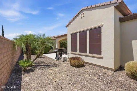 $465,000 | 557 East Laddoos Avenue, San Tan Valley, AZ 85140