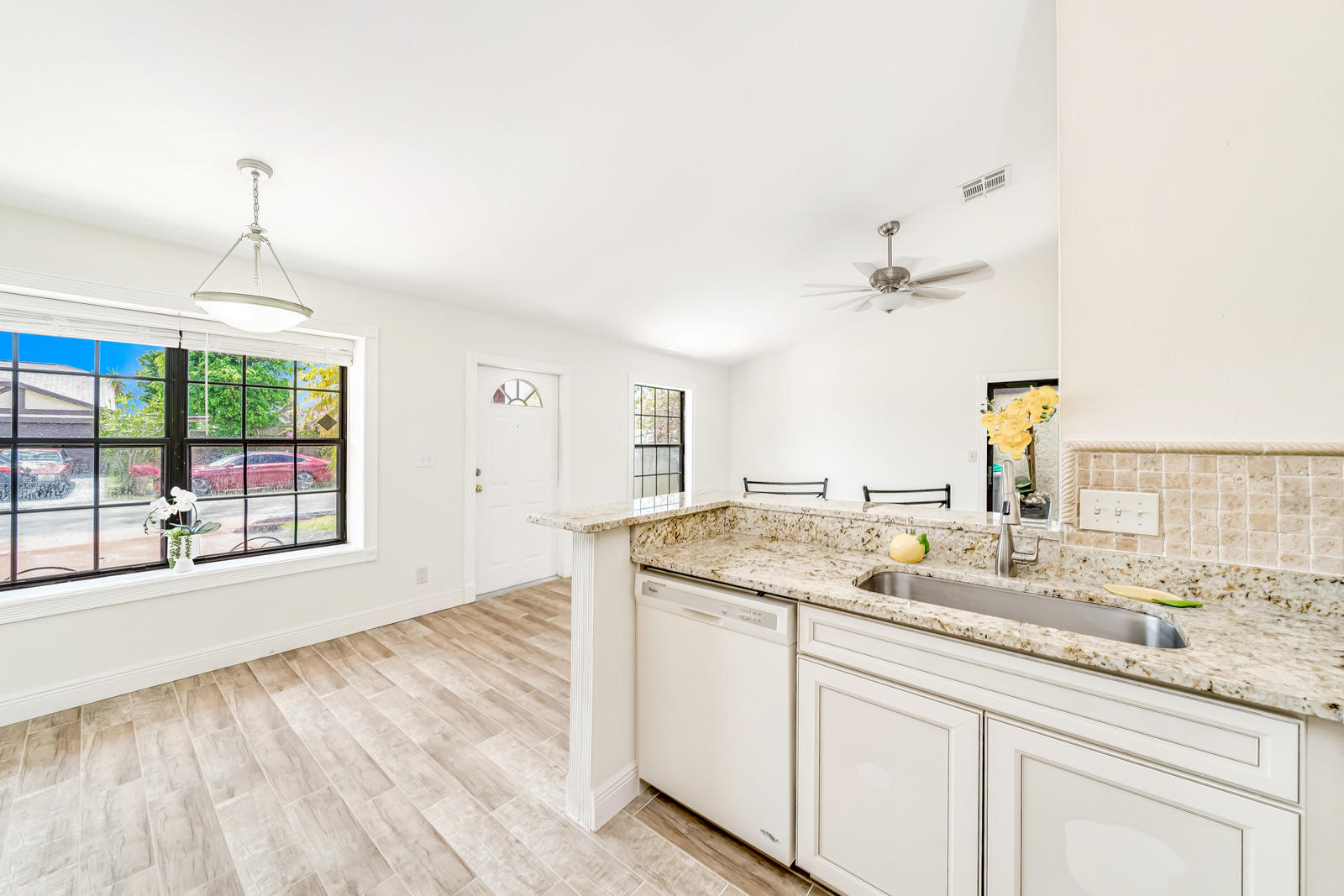 11130 Model Circle East Boca Raton, FL 33428 - Photo 27 of 75 24-Interior-37