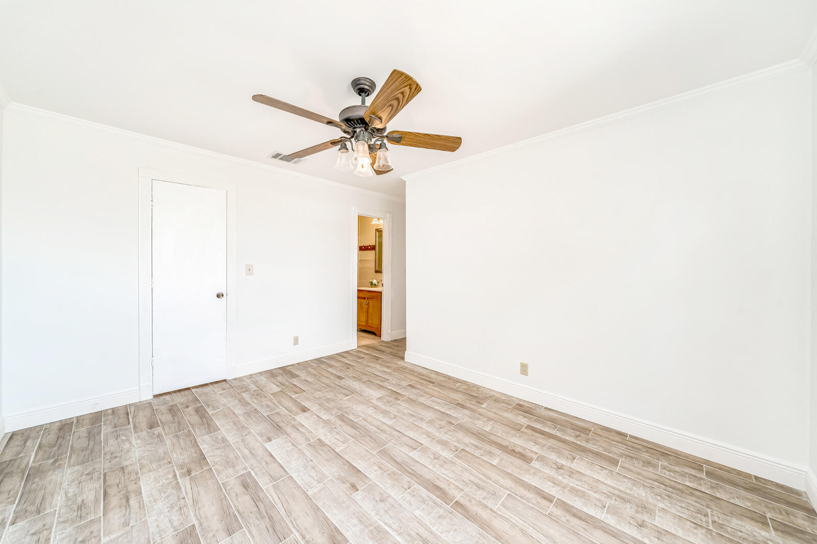 11130 Model Circle East Boca Raton, FL 33428 - Photo 35 of 75 31-Interior-3