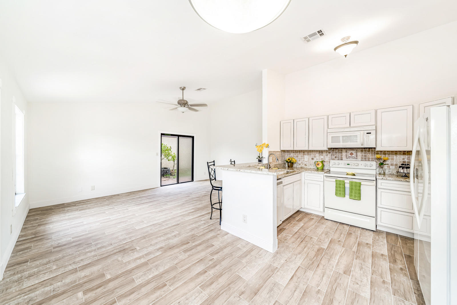 11130 Model Circle East Boca Raton, FL 33428 - Photo 9 of 75 wow!