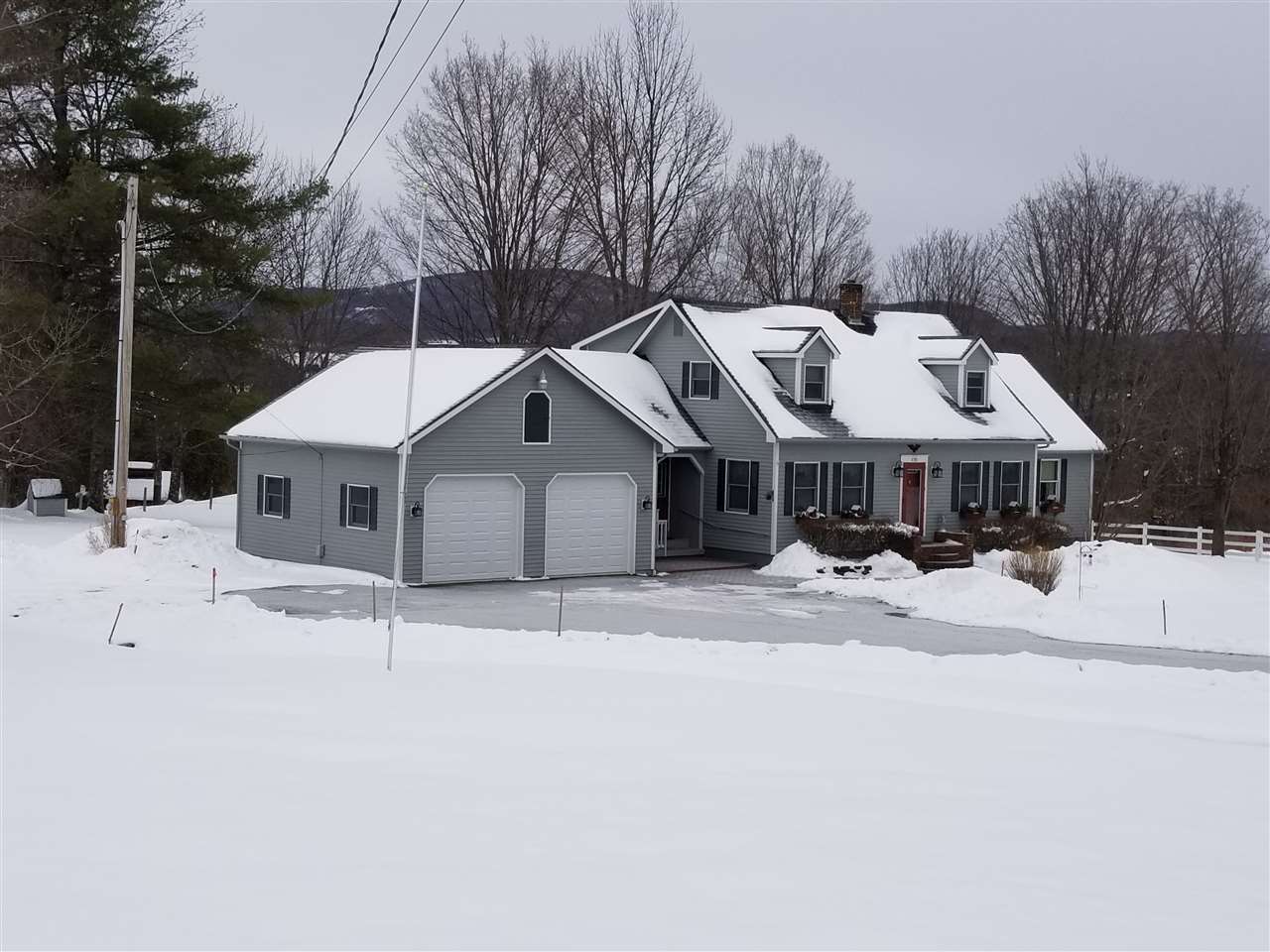 696 Lake Region Road Orleans, VT 05860 - Photo 3 of 30